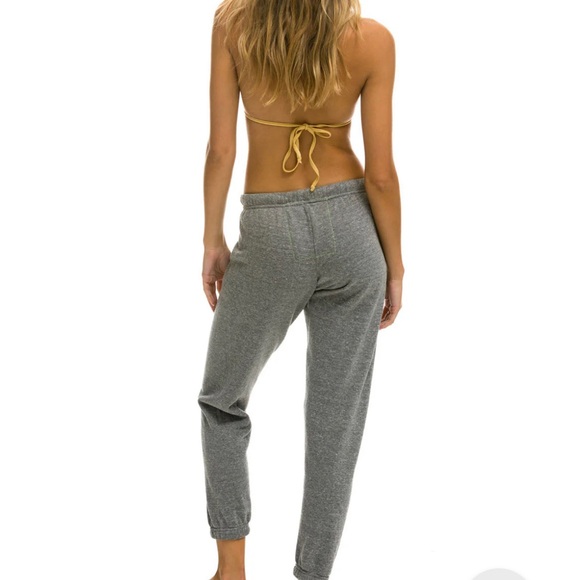 Logo sweatpants in charcoal. Sold out online - Picture 2 of 3